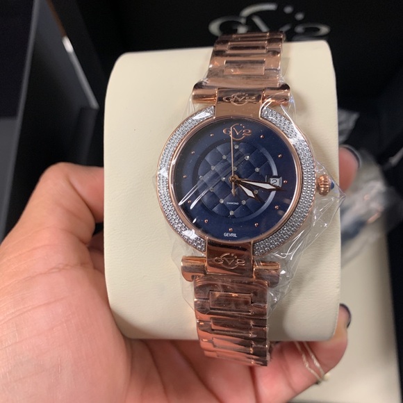 Gevril GV2 rose gold New with tags watch with box